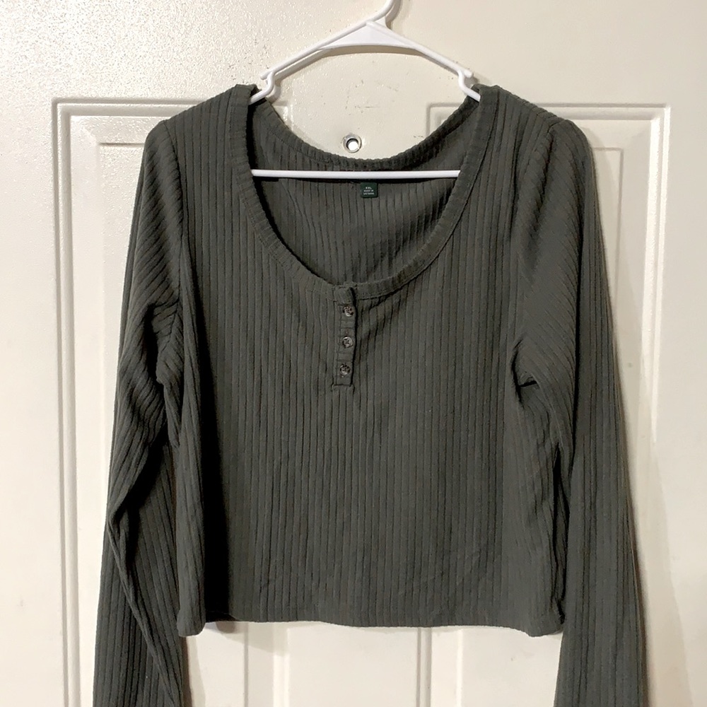 Size 2XL Dark Green Long Sleeve